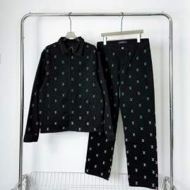 Picture of LV Sweater Suits _SKULVsz46-5230-36sytxH810H81141185